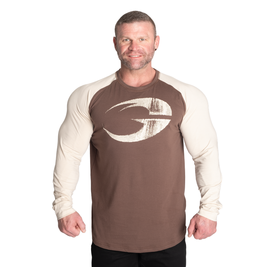 A flexible and comfortable long sleeve tee with raglan