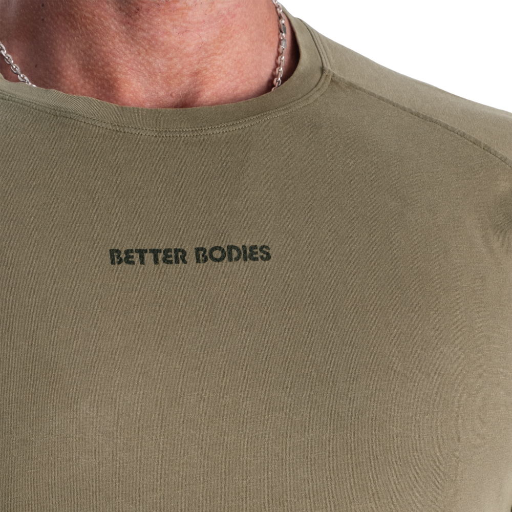 Raglan Classic Tee