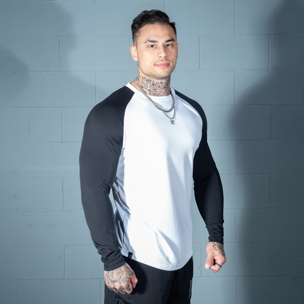 Legacy Mesh Raglan LS