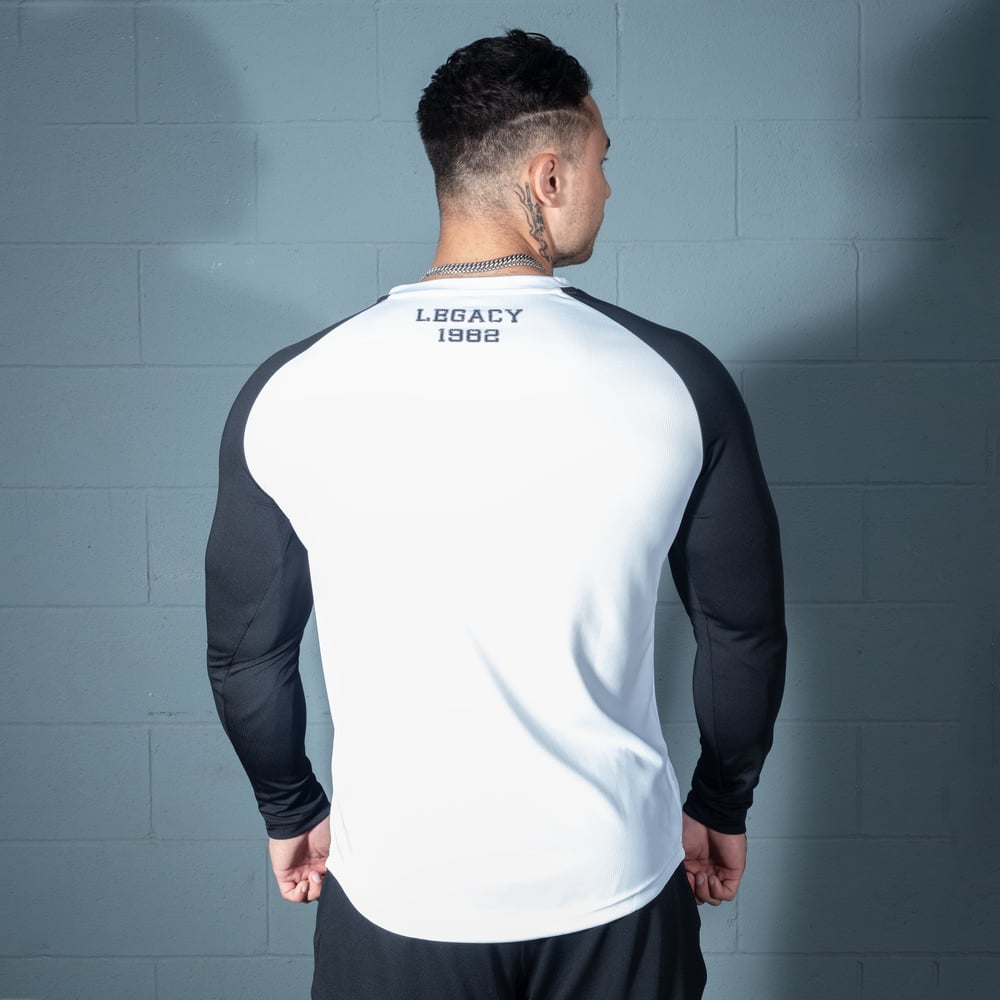 Legacy Mesh Raglan LS